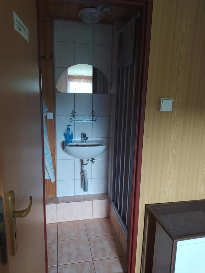 Penzion Kobr Pec pod Snezkou Exterior photo